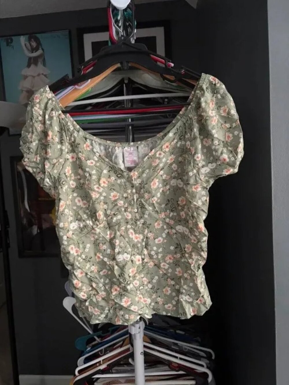 No Boundaries Floral Peasant Blouse Sage Green Juniors L 11-13